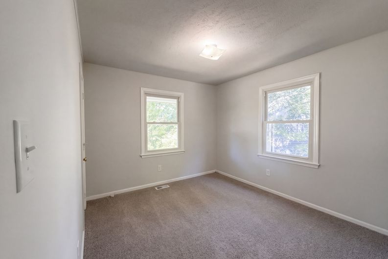 Photo 9 of 16 of 5408 Woodard Ct, Fayetteville, NC