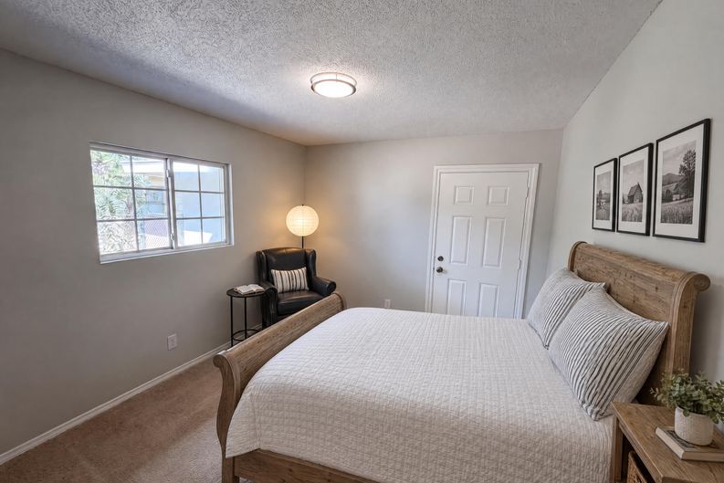 Photo 12 of 20 of 17787 Ivy Ave, Fontana, CA