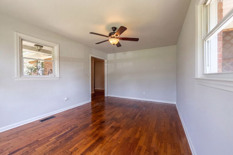 Photo 6 of 16 of 5206 N Sumac Cir, Fayetteville, NC