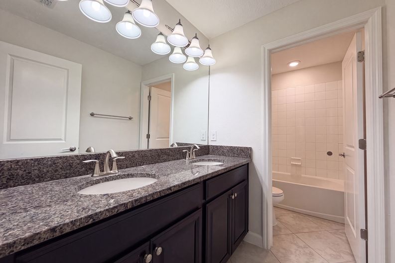 Photo 22 of 36 of 9709 Ivory Dr, Sun City Center, FL