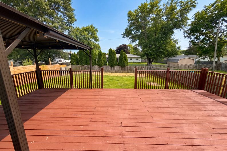 Photo 19 of 25 of 3600 Bluff Gap Dr, Grove City, OH