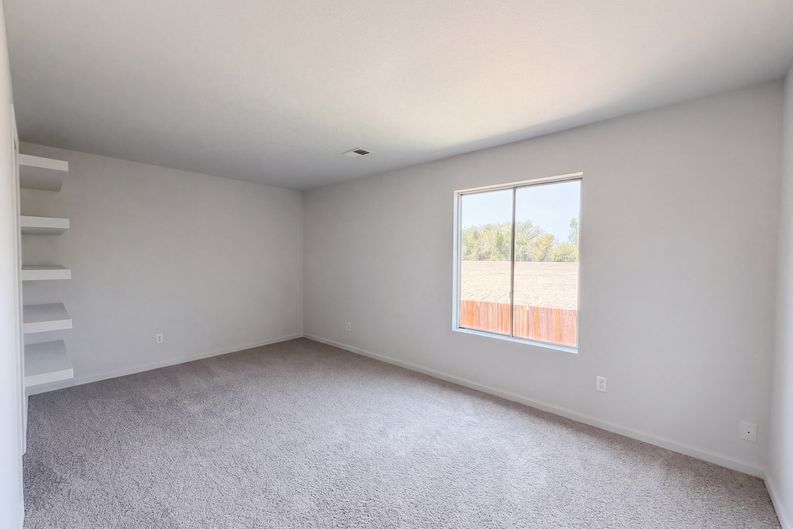 Photo 24 of 31 of 2155 Watercourse St, Stockton, CA