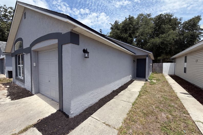 Photo 18 of 20 of 114 Pamala Ct, Sanford, FL