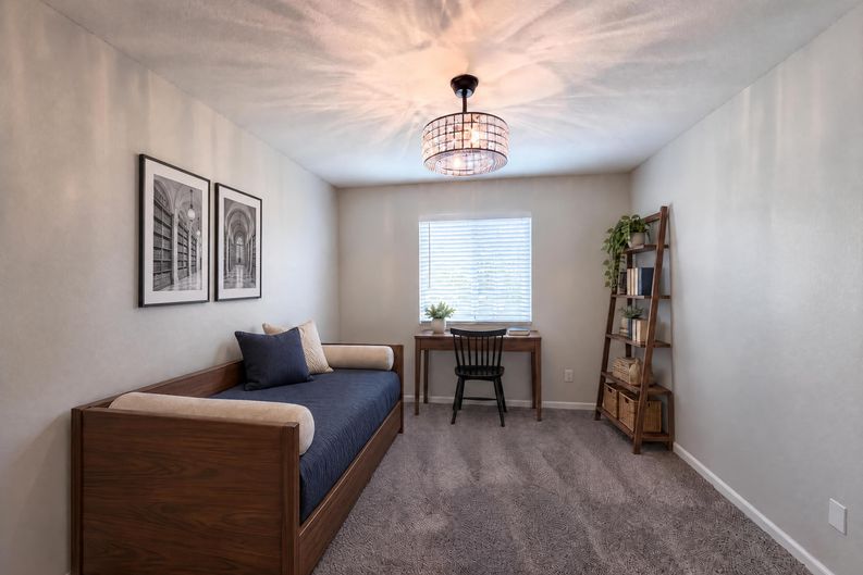 Photo 20 of 35 of 2571 Cantara Ct, Sacramento, CA