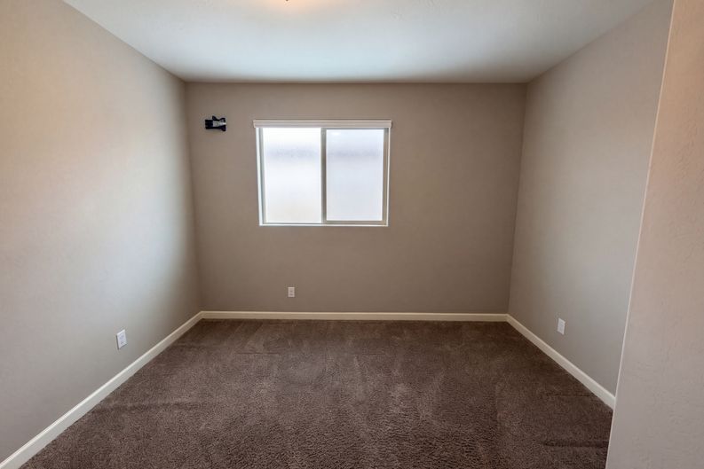 Photo 15 of 31 of 23680 W Magnolia Dr, Buckeye, AZ