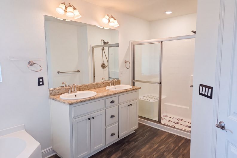Photo 9 of 22 of 3054 Grady Tolbert Rd, Navarre, FL