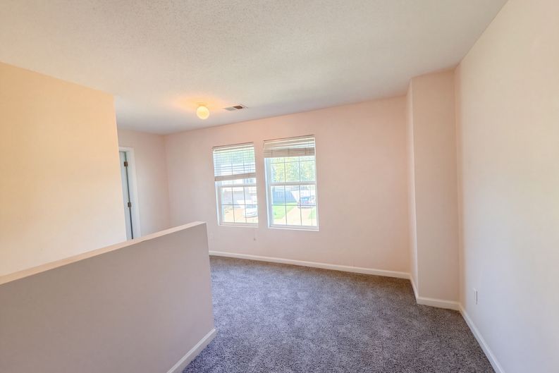 Photo 17 of 21 of 2516 Boxford Ln, Cordova, TN