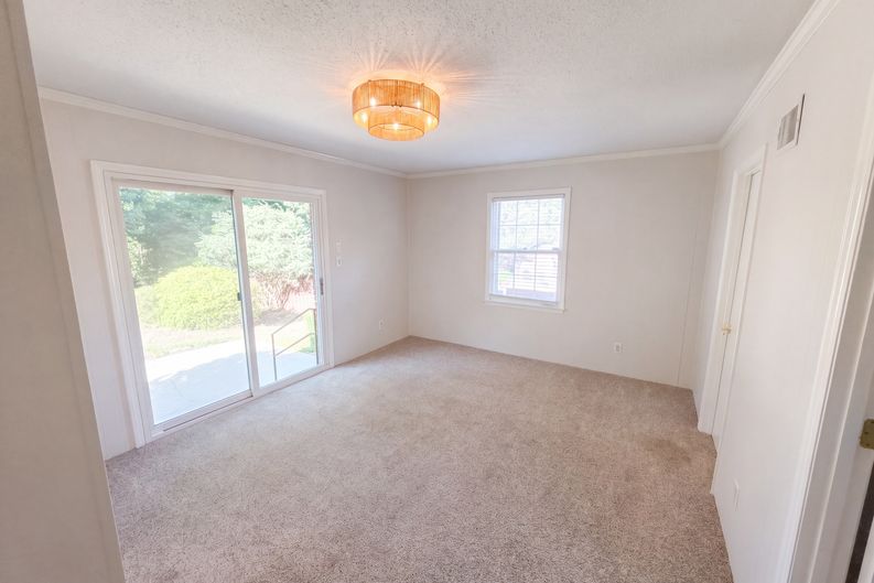 Photo 36 of 41 of 1030 McLaughlin Dr, Charlotte, NC