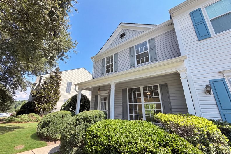Photo 27 of 30 of 9155 Nesbit Ferry Rd, Alpharetta, GA