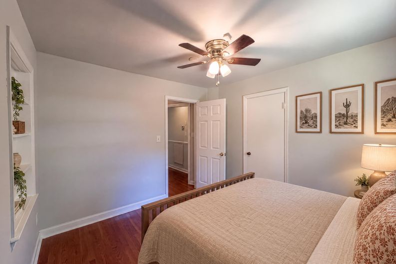 Photo 15 of 19 of 4060 Rosehill Rd, Fayetteville, NC
