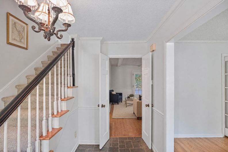 Photo 6 of 33 of 1127 Aurora Ct, Atlanta, GA