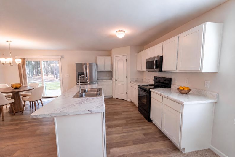 Photo 6 of 16 of 4066 Calloway Rd, Raeford, NC