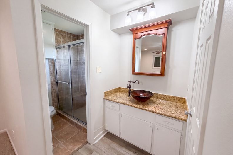 Photo 12 of 18 of 3206 Brookdale Ct, Deer Park, TX