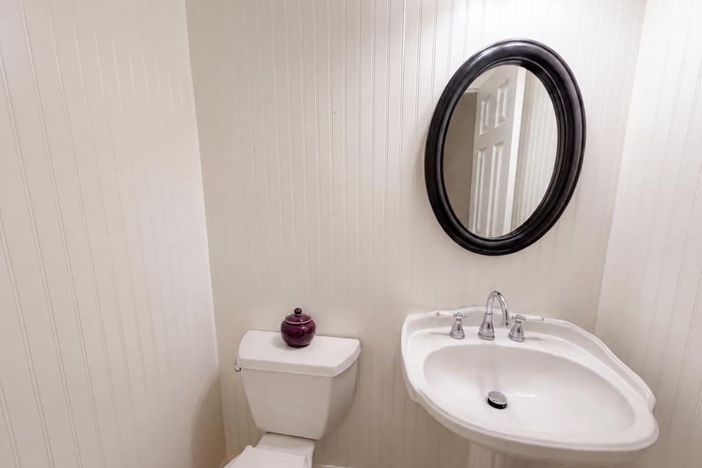 Photo 16 of 22 of 3029 Southampton Cir, Gastonia, NC