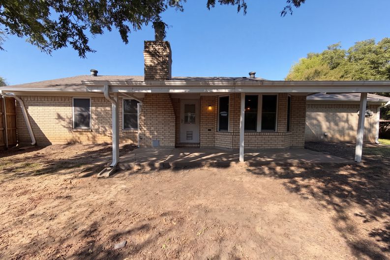 Photo 23 of 27 of 5700 Bermuda Dr, North Richland Hills, TX