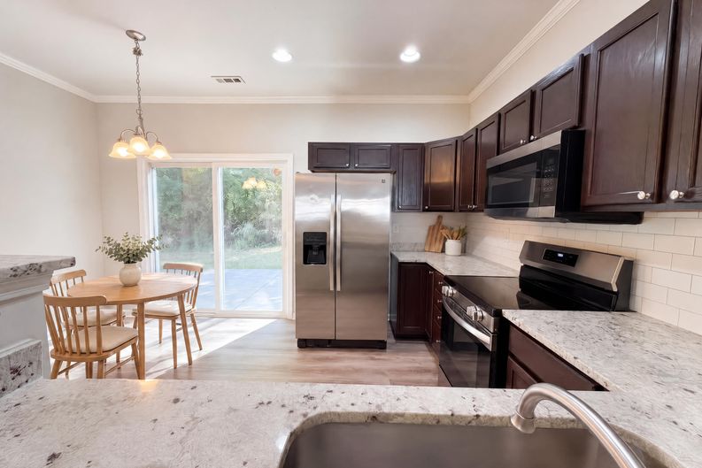 Photo 7 of 22 of 13927 Singleleaf Ln, Charlotte, NC