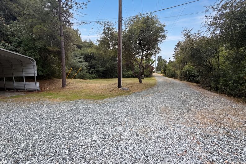 Photo 26 of 30 of 862 Grice Ln, Placerville, CA