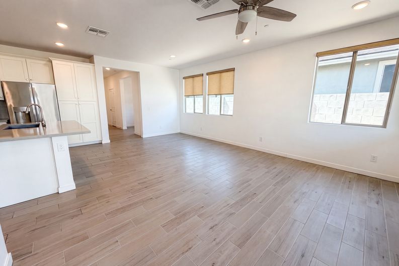 Photo 7 of 27 of 5369 N 205th Dr, Buckeye, AZ