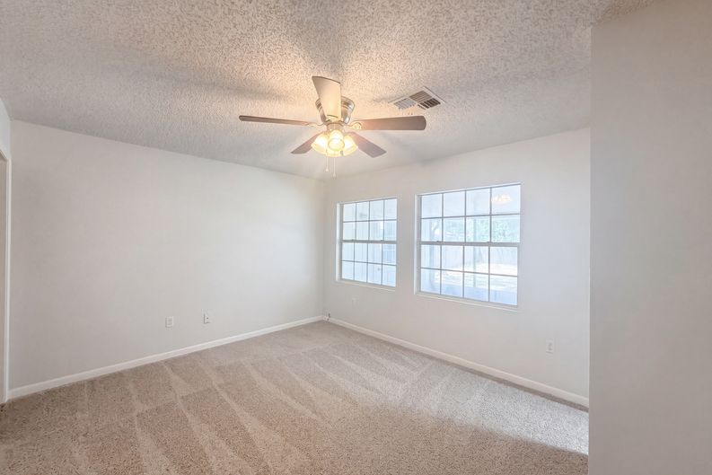 Photo 7 of 19 of 613 4th St NE, Fort Meade, FL