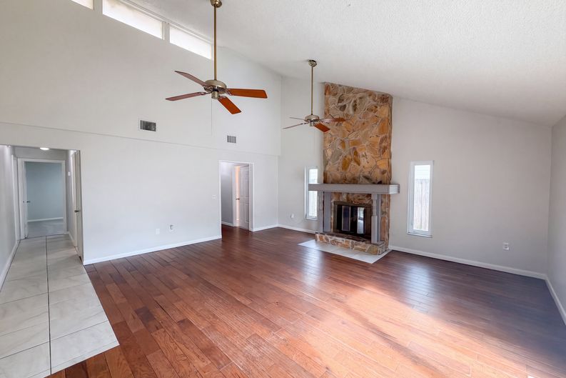 Photo 6 of 20 of 4610 Devon Ave, Lakeland, FL