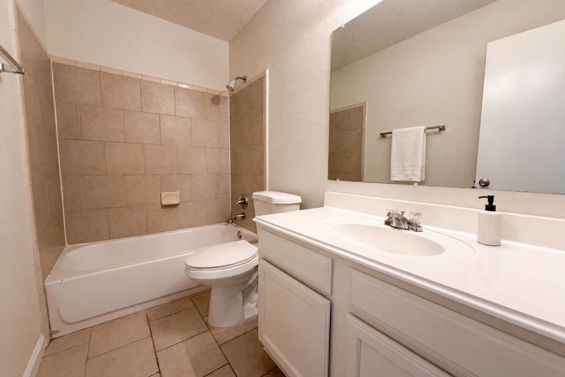 Photo 10 of 19 of 21403 Park Bishop Dr, Katy, TX