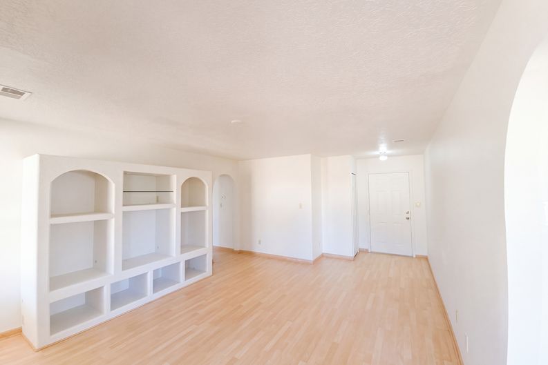 Photo 9 of 25 of 1890 Raspberry Dr NE, Rio Rancho, NM