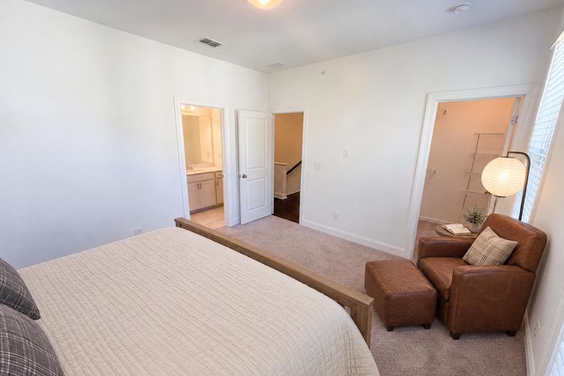 Photo 11 of 35 of 415 Olmstead Way, Alpharetta, GA