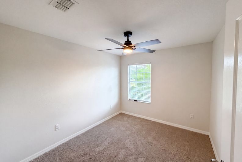 Photo 17 of 33 of 13717 Rosette Rd, Hudson, FL