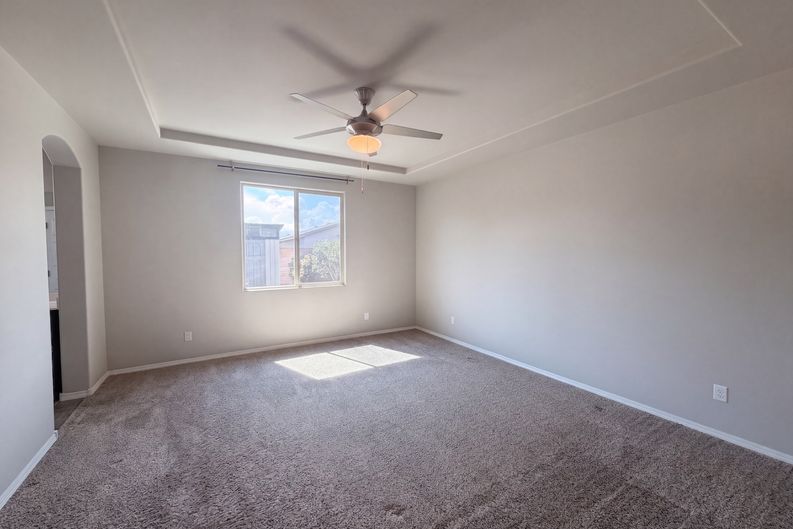 Photo 12 of 24 of 6384 Red Falcon Dr NE, Rio Rancho, NM