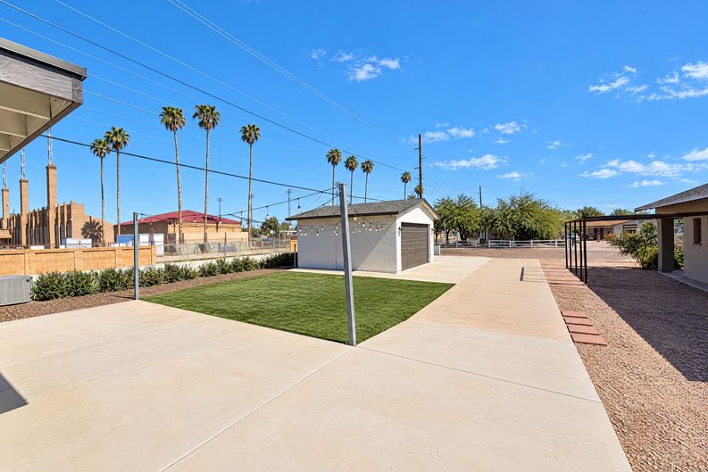 Photo 23 of 29 of 1131 E Virginia Ave, Phoenix, AZ