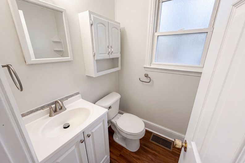 Photo 18 of 23 of 1521 Herrin Ave, Charlotte, NC