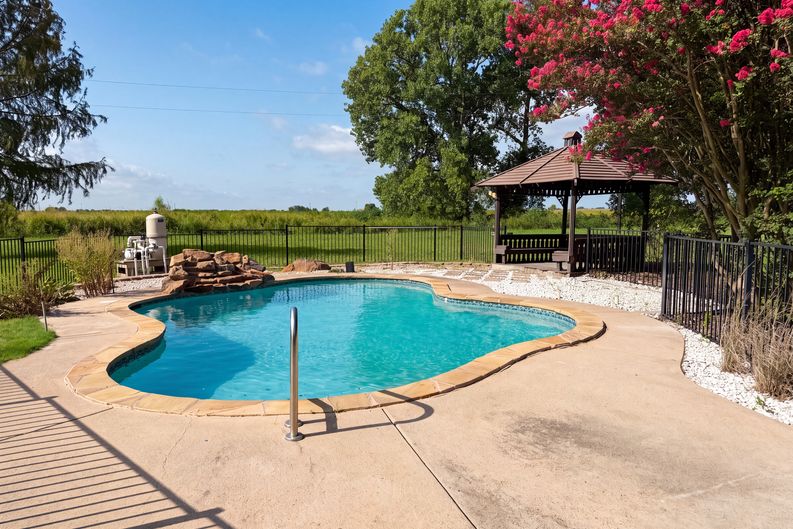 Photo 19 of 20 of 100 Dubb Ln, Red Oak, TX