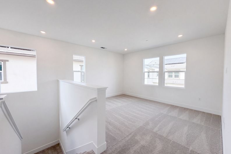 Photo 12 of 21 of 16207 Sculptor Ave, Lathrop, CA