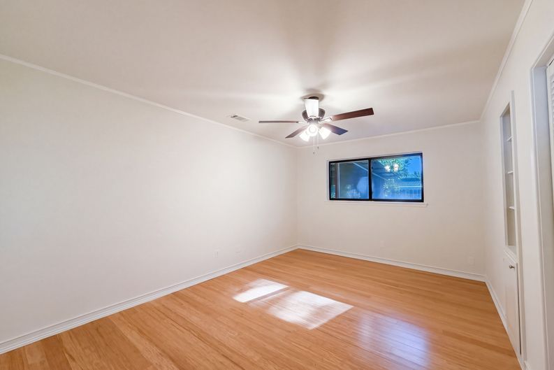 Photo 9 of 19 of 607 Turtle Creek Dr, Greenville, TX