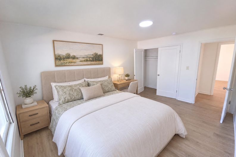 Photo 3 of 29 of 2580 Verna Way, Sacramento, CA