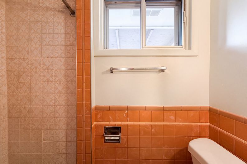 Photo 11 of 43 of 1535 W 15th St, Loveland, CO