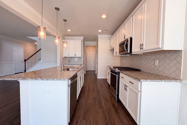 Photo 6 of 24 of 119 E Caxton Ct, Clayton, NC