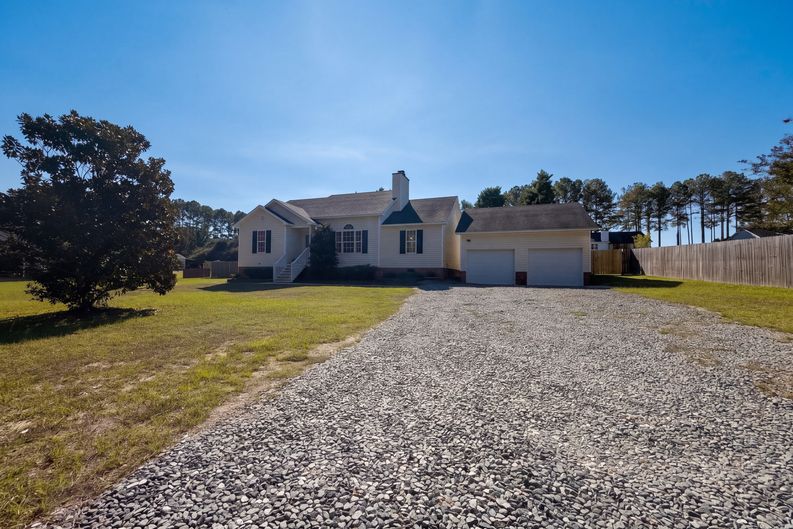 Photo 19 of 21 of 1713 Tall Cane Cir, Willow Spring, NC