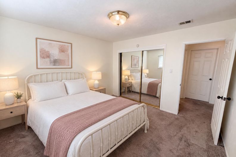 Photo 14 of 21 of 7318 Villa Del Sol Ln, Citrus Heights, CA