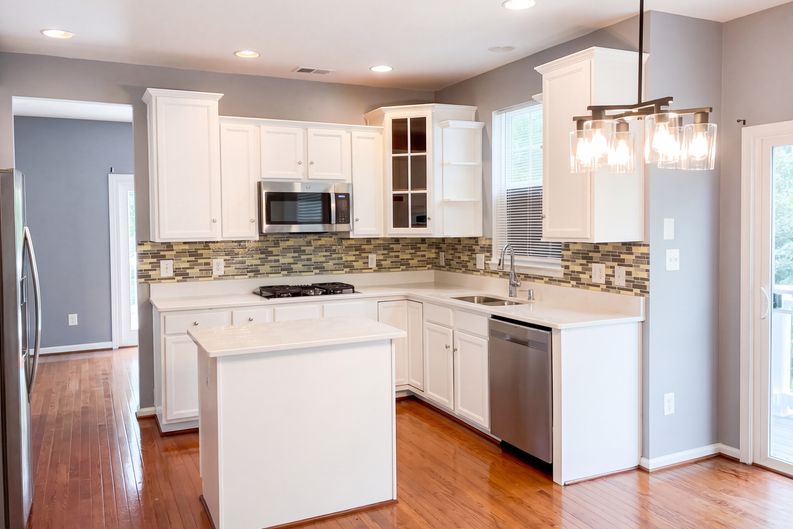 Photo 6 of 35 of 118 Marlise Ln, Winchester, VA