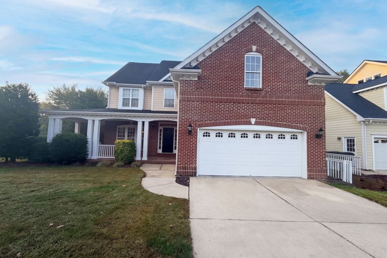 Photo 41 of 47 of 101 Gillyweed Ct, Holly Springs, NC