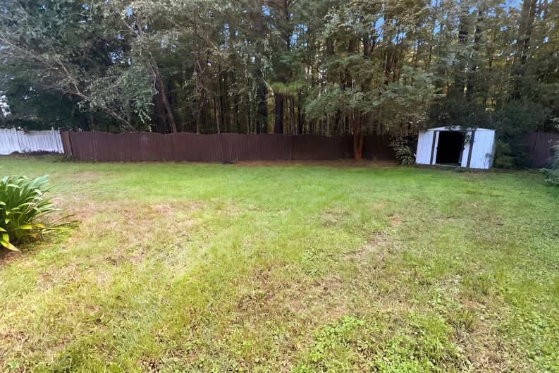Photo 21 of 24 of 111 Fire Thorn Ln, Pooler, GA