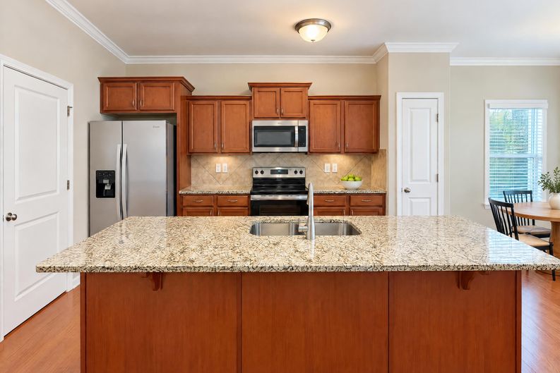 Photo 8 of 36 of 2411 Bergamot St, Fort Mill, SC