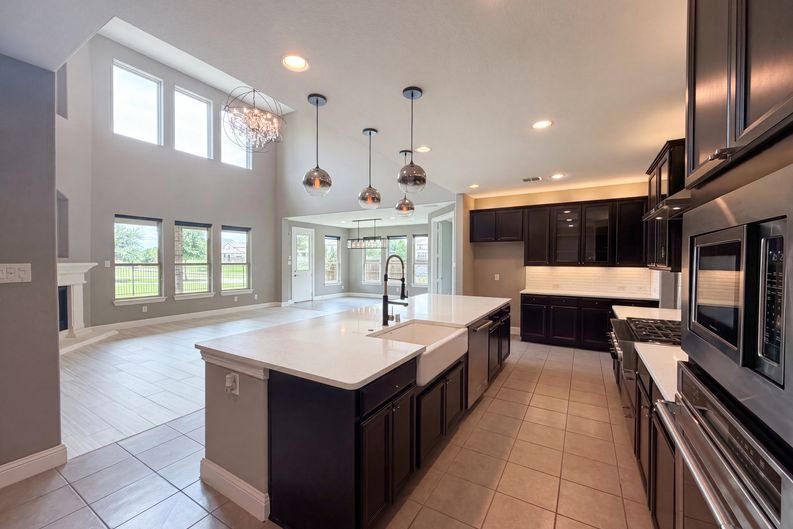 Photo 33 of 42 of 7221 Durand Dr, Irving, TX
