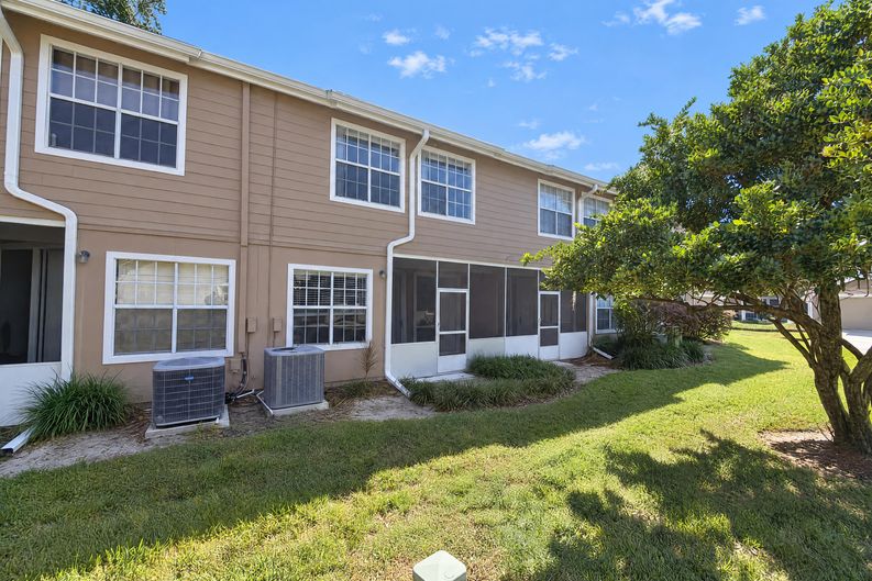Photo 16 of 19 of 638 Maple Oak Cir, Altamonte Springs, FL