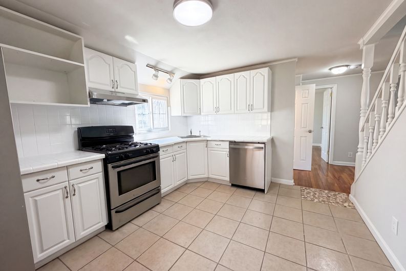 Photo 10 of 23 of 19 Delekas Ave, South Plainfield, NJ