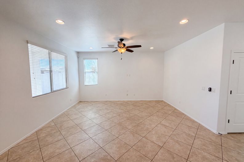 Photo 9 of 38 of 21276 W Berkeley Rd, Buckeye, AZ
