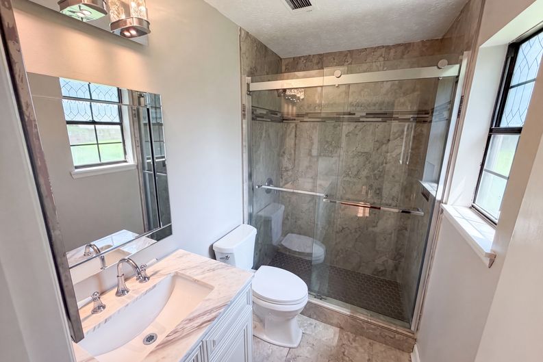 Photo 12 of 21 of 165 Splitwood Ln, Fairburn, GA