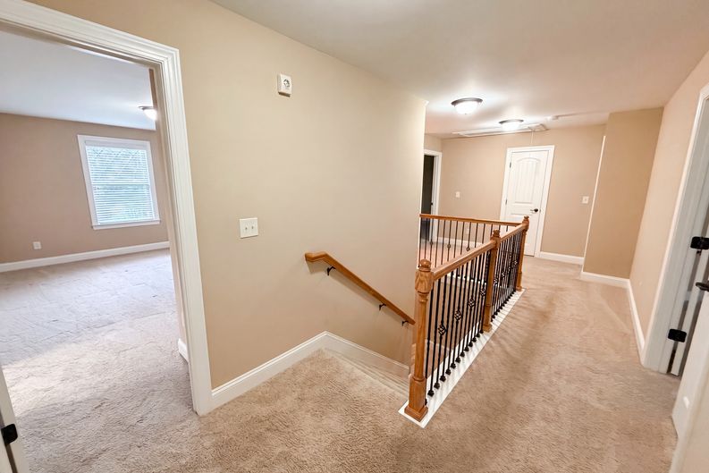 Photo 11 of 29 of 6565 Bentley Ridge Dr, Cumming, GA