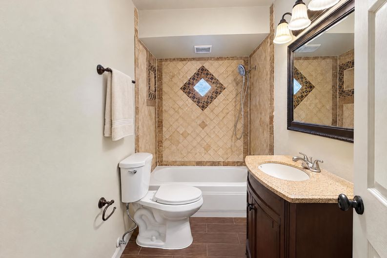 Photo 18 of 21 of 2221 W Altadena Ave, Phoenix, AZ